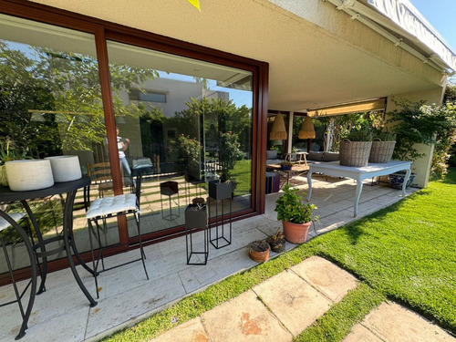 Venta Casa N 4D 4B 2E 1B Los Trapenses - Lo Barnechea