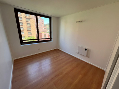 Arriendo Departamento NP 4D en suite Walk-in cl&oacute;set 3B 1E 1B Barrio El Golf - Las Condes