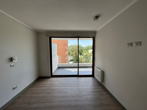 Arriendo Departamento N 2D en suite Walk-in cl&oacute;set 2B 2E 1B Los Dominicos - Las Condes