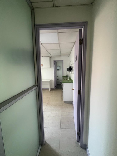 Arriendo Oficina 2B Pedro de Valdivia - Providencia