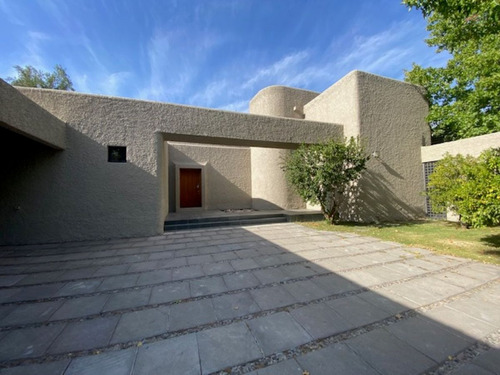 Arriendo Casa 6D en suite Walk-in cl&oacute;set 4B 6E 1B Los Trapenses - Lo Barnechea