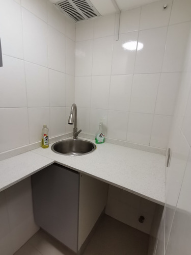 Arriendo Oficina 2B Metro Tobalaba - Mall Costanera - Providencia