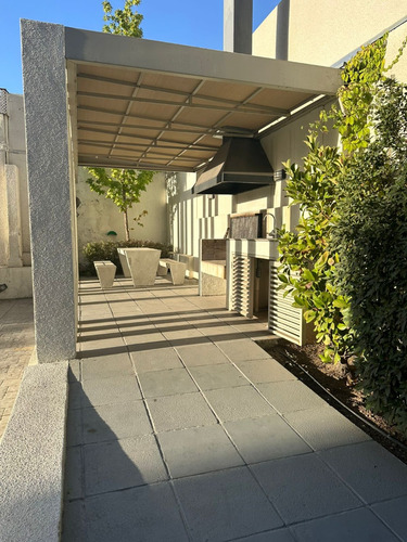 Arriendo Departamento 2D 2B 2E 1B Troncos Viejos - La Reina