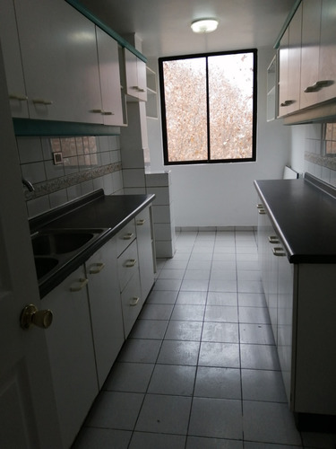 Arriendo Departamento 3D en suite 2B 1E 1B Campus Oriente - Providencia