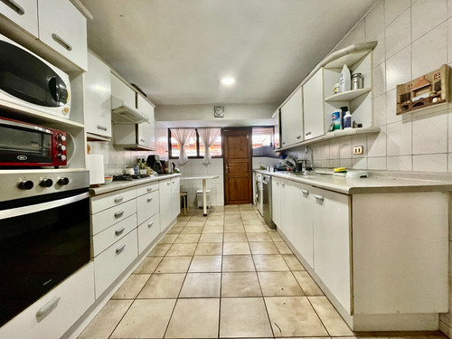 Venta Casa NOSP 4D en suite Walk-in cl&oacute;set 3B 8E 1B Chicureo - Colina