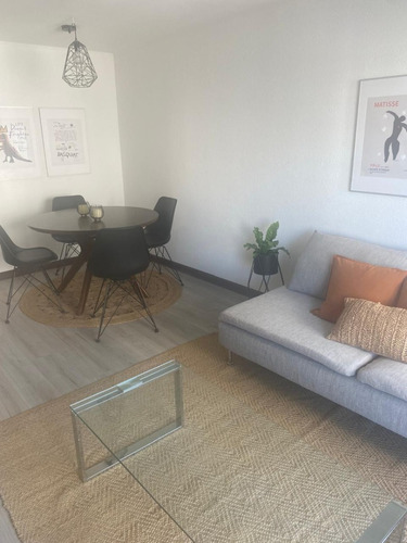 Arriendo Departamento NO 2D en suite 2B 1E 10B Barrio El Golf - Las Condes