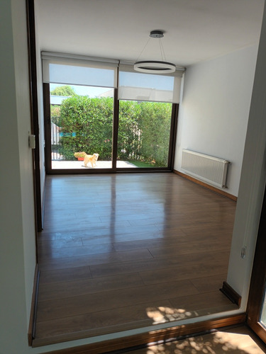 Venta Casa NP 4D en suite Walk-in cl&oacute;set 4B 3E 1B Chicureo - Colina
