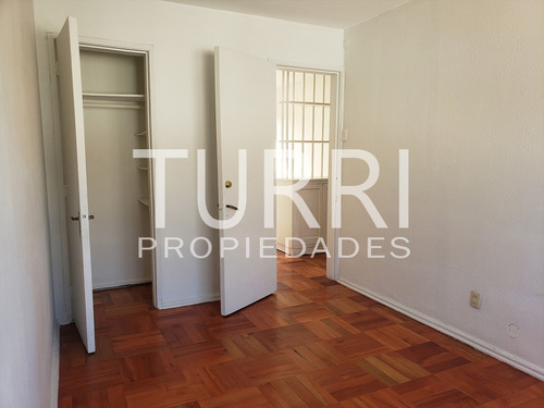 Arriendo Casa NOSP 4D 3B 2E Metro Escuela Militar - Las Condes