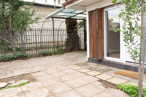 Arriendo Casa NP 3D 2B 3E 1B Blest Gana - La Reina