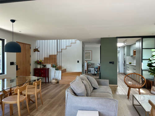 Venta Casa NO 4D en suite Walk-in cl&oacute;set 4B 1E 3B Estadio Croata - Vitacura