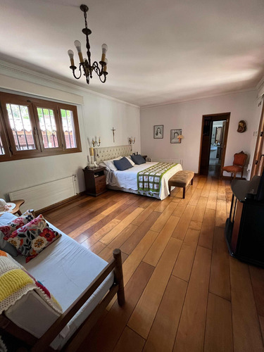 Venta Casa NO 5D en suite Walk-in cl&oacute;set 5B 6E 2B Carlos Ossand&oacute;n - La Reina