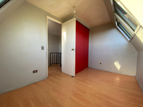 Venta Departamento SO 3D en suite Walk-in cl&oacute;set 2B 1E 1B Campus Oriente - Providencia