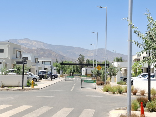 Arriendo Casa 3D 3B 3E Chicureo - Colina