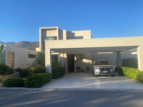 Venta Casa NO 4D en suite Walk-in cl&oacute;set 4B 3E 1B Los Trapenses - Lo Barnechea