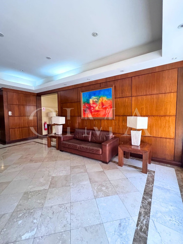 Venta Departamento SP 3D en suite Walk-in cl&oacute;set 3B 2E 1B Metro Manquehue - Apumanque - Las Condes