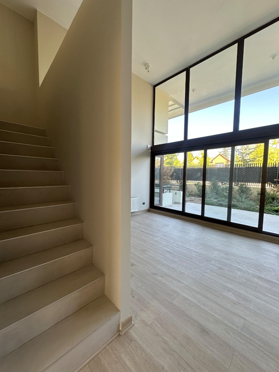 Venta Casa O 4D en suite Walk-in cl&oacute;set 4B 2E 2Bd Los Trapenses - Lo Barnechea