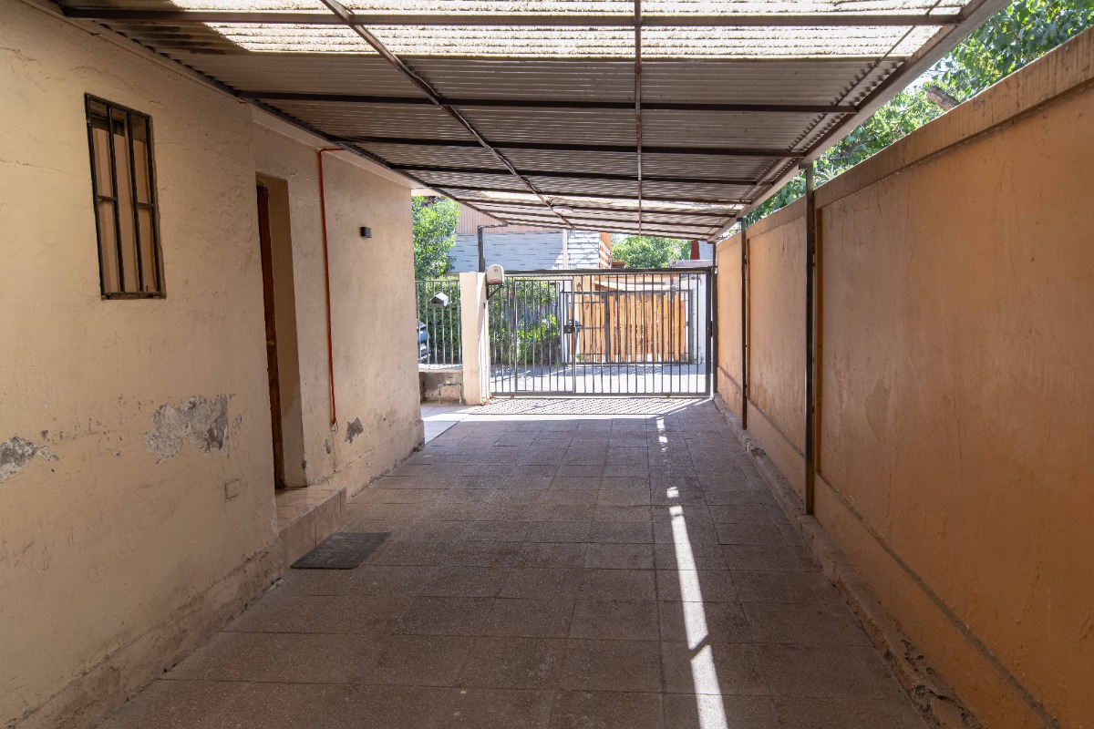 Venta Casa P 4D 2B 2E 1Bd Col&oacute;n Oriente - Vital Apoquindo - Las Condes