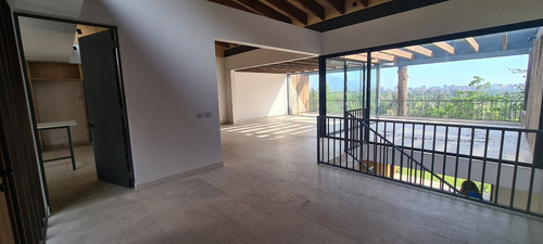 Venta Casa 4D Walk-in cl&oacute;set 4B 4E 1B Santa Mar&iacute;a de Manquehue - Vitacura