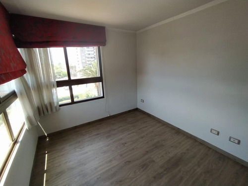 Arriendo Departamento 3D en suite Walk-in cl&oacute;set 2B 1E 1B Juan G&oacute;mez Millas - &Ntilde;u&ntilde;oa