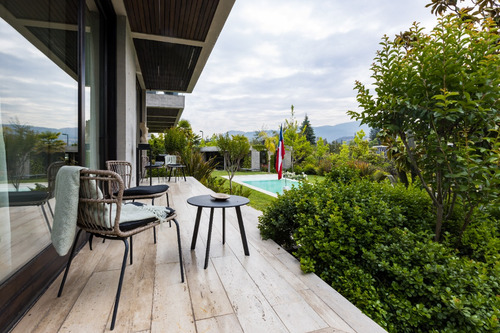 Venta Casa NO 4D en suite Walk-in cl&oacute;set 4B 6E 1B La Dehesa - Lo Barnechea