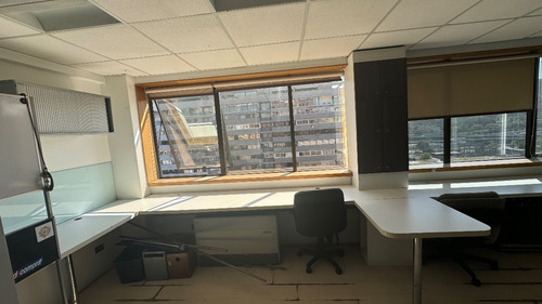 Arriendo Oficina 3B 1E Centro Financiero - Las Condes