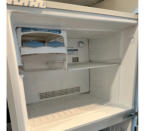 Arriendo Departamento P 2D 2B 1E 1B Metro Escuela Militar - Las Condes