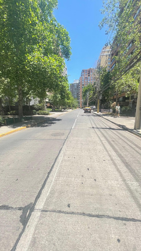 Arriendo Departamento SO 2D 1B 1E 1B Metro Escuela Militar - Las Condes