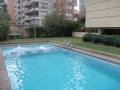 Venta Departamento NO 2D en suite 2B 1E 1B Barrio El Golf - Las Condes