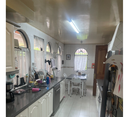 Venta Casa 6D en suite Walk-in cl&oacute;set 5B 2E 1B La Reina Alta - La Reina