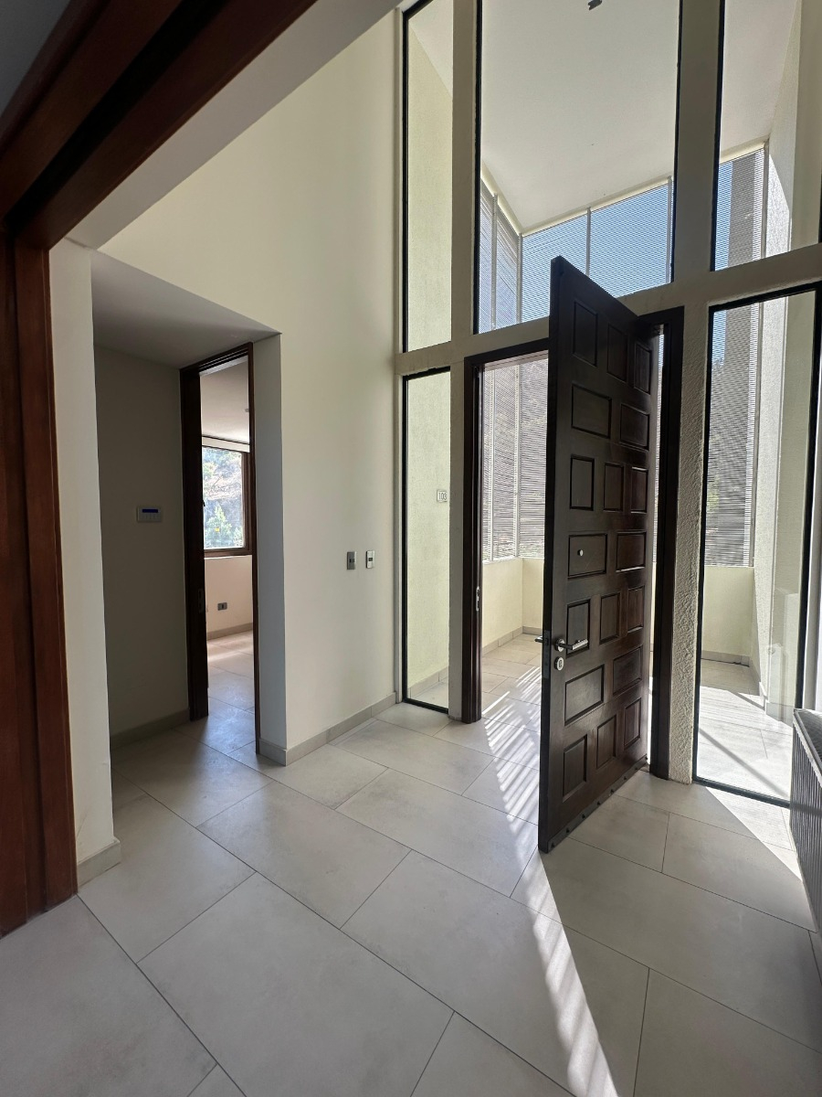 Venta Casa O 4D en suite Walk-in cl&oacute;set 4B 2E 2Bd Los Trapenses - Lo Barnechea