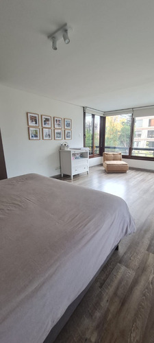 Arriendo Departamento 4D en suite 3B 1E 1B Barrio El Golf - Las Condes