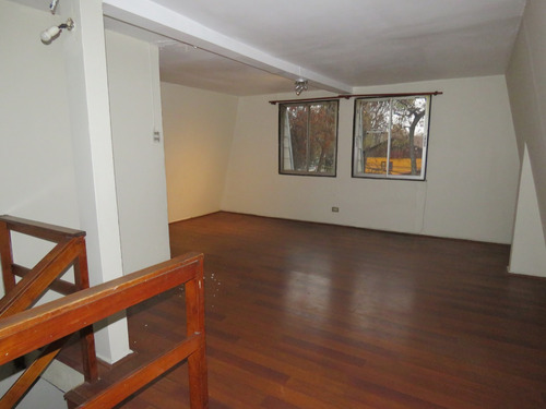 Arriendo Casa NP 5D 3B 2E Plaza Ega&ntilde;a - &Ntilde;u&ntilde;oa