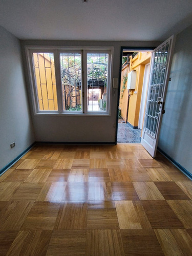 Arriendo Casa 5D 3B 3E Barrio Italia - Providencia