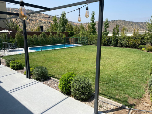 Venta Casa 4D en suite Walk-in cl&oacute;set 4B 3E 1B Los Trapenses - Lo Barnechea