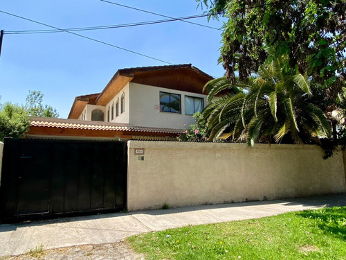 Venta Casa 4D en suite Walk-in cl&oacute;set 3B 2E 1B Parque Bot&aacute;nico - &Ntilde;u&ntilde;oa