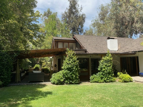 Venta Casa N 5D en suite Walk-in cl&oacute;set 4B 5E 1B Lo Curro - Vitacura