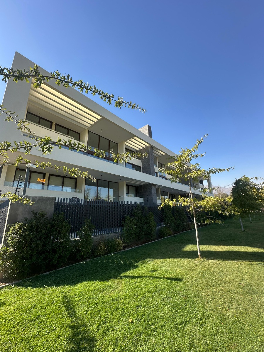 Venta Casa O 4D en suite Walk-in cl&oacute;set 4B 2E 2Bd Los Trapenses - Lo Barnechea