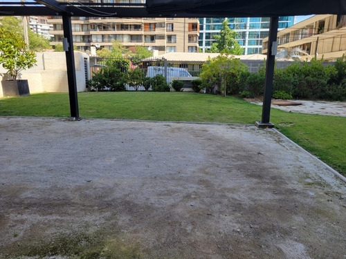 Arriendo Departamento O 2D en suite Walk-in cl&oacute;set 2B 2E 1B Metro Manquehue - Apumanque - Las Condes