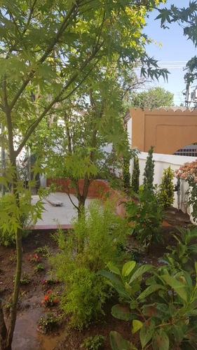 Arriendo Casa N 4D en suite Walk-in cl&oacute;set 5B 2E 2B Metro Bilbao - Providencia