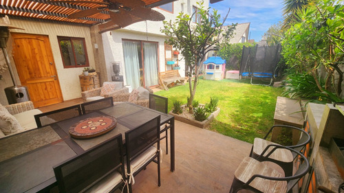 Arriendo Casa SO 4D en suite Walk-in cl&oacute;set 3B 2E 1B La Llaver&iacute;a - Vitacura