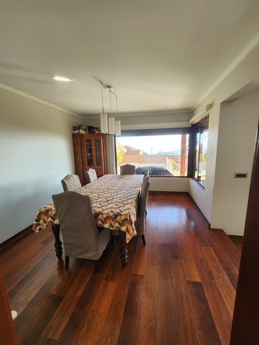 Arriendo Casa 5D 4B 3E 1B San Carlos de Apoquindo - Las Condes