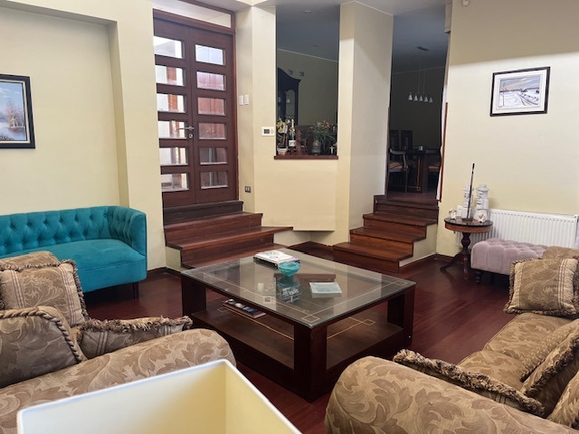 Venta Casa 5D en suite Walk-in cl&oacute;set 5B 5E Chicureo - Colina