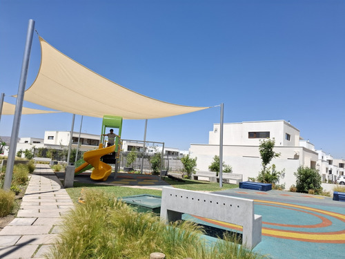 Arriendo Casa 3D 3B 3E Chicureo - Colina