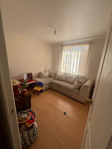 Arriendo Casa 5D en suite 3B 2E 1B Los Dominicos - Las Condes