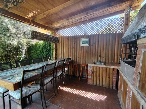 Venta Casa SO 3D en suite Walk-in cl&oacute;set 3B 3E 1B Chicureo - Colina