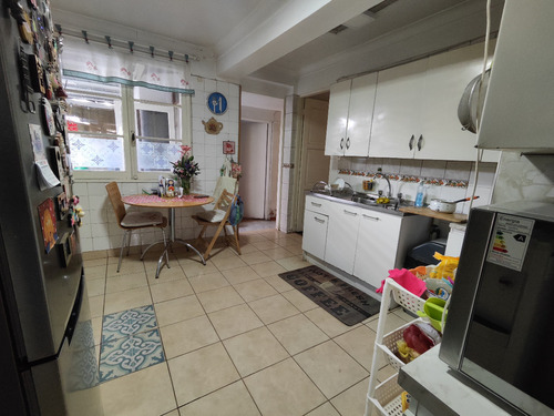 Venta Casa N 5D 2B 3E 1B Vaticano - Las Condes