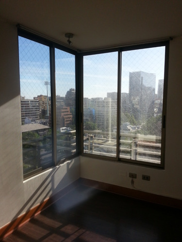 Arriendo Departamento SO 2D en suite Walk-in cl&oacute;set 2B 1E 1B Metro Escuela Militar - Las Condes
