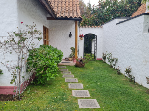 Venta Casa 5D 3B 2E Carlos Ossand&oacute;n - La Reina