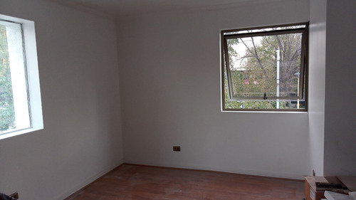 Venta Casa NP 5D en suite Walk-in cl&oacute;set 4B 2E Estoril - Las Condes