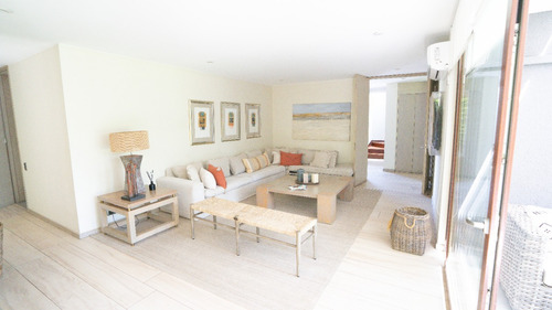 Venta Casa NO 5D en suite Walk-in cl&oacute;set 4B 5E 1B Los Trapenses - Lo Barnechea